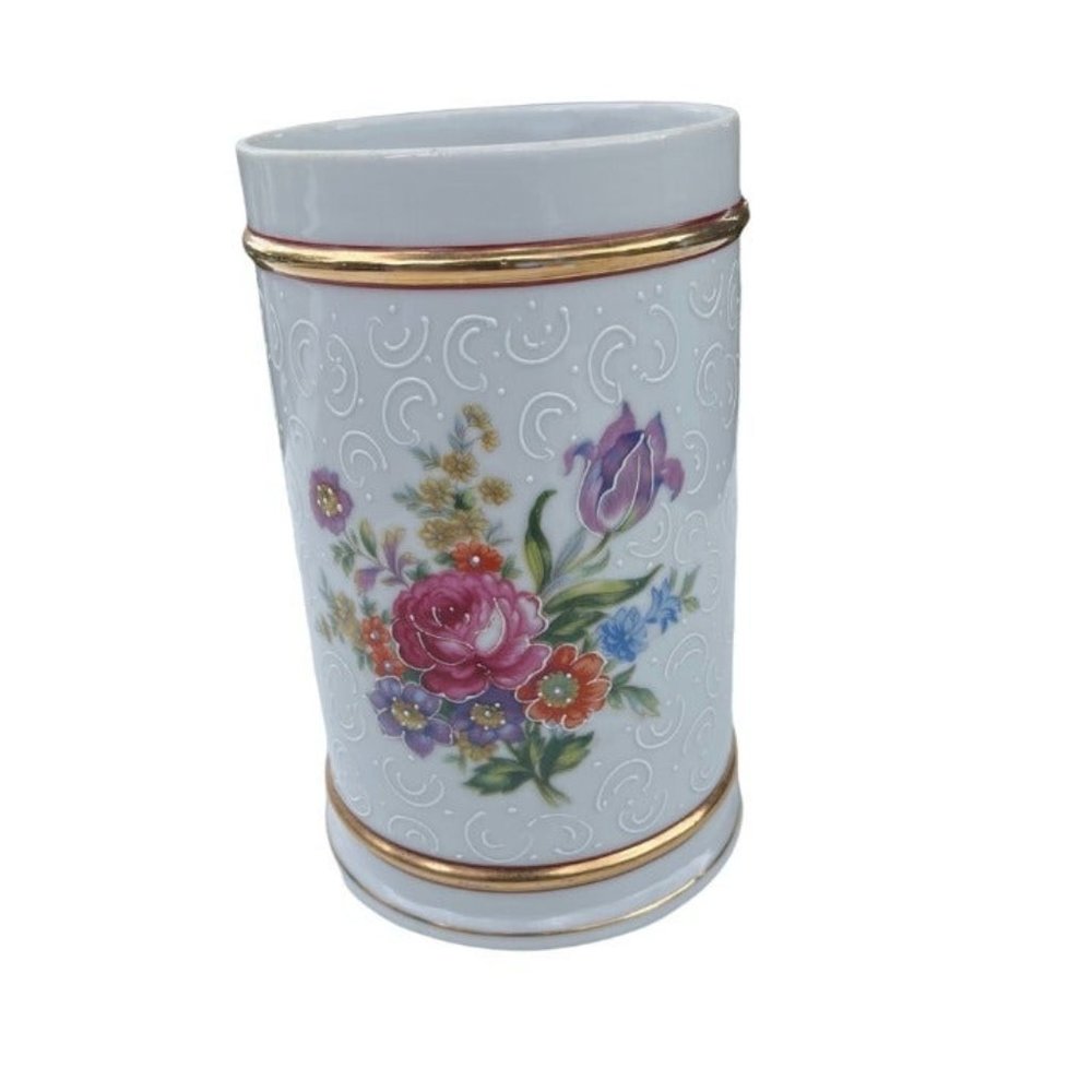 Kalk German Vintage Shabby‎ Chic White Porcelain Vase  No 7742 Size 7.5 in